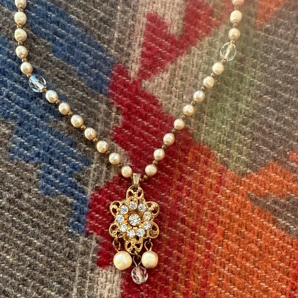 Vintage Miriam Haskell Gold Pearl Beaded Pendant Necklace